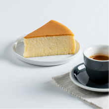 Load image into Gallery viewer, Fluffy Souffle Cheese Cake
